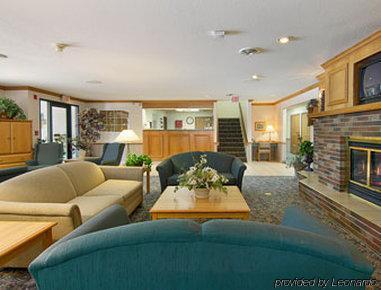 Hotel Super 8 By Wyndham Sheldon Interior foto