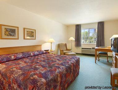 Hotel Super 8 By Wyndham Sheldon Zimmer foto